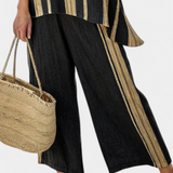 Adéla – pohodlný oversized pruhovaný top a uvolněné lněné kalhoty
