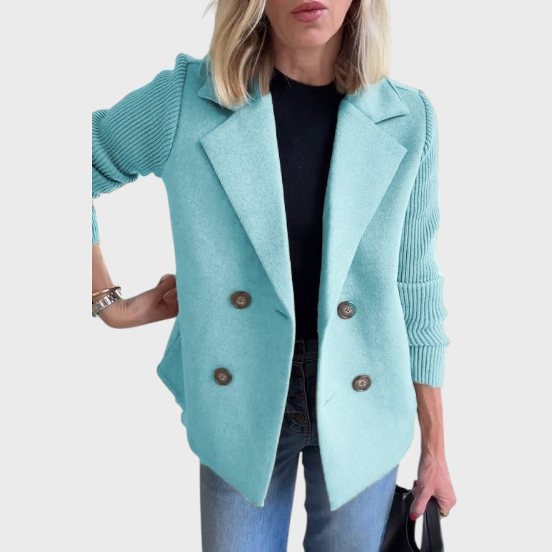 Emma – Elegantní blazer s úpletem na rukávech